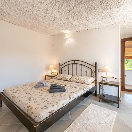 Vakantiehuis Eleonora App To 3 Capoterra
